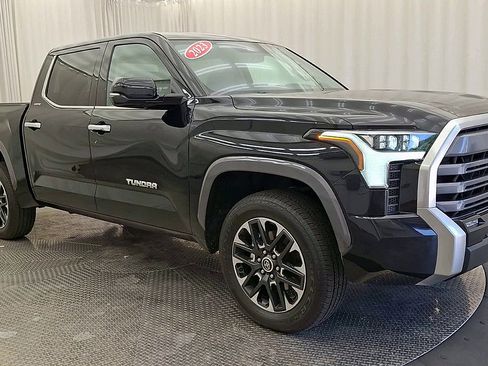 Used 2023 Toyota Tundra Limited AWD/4WD image 7