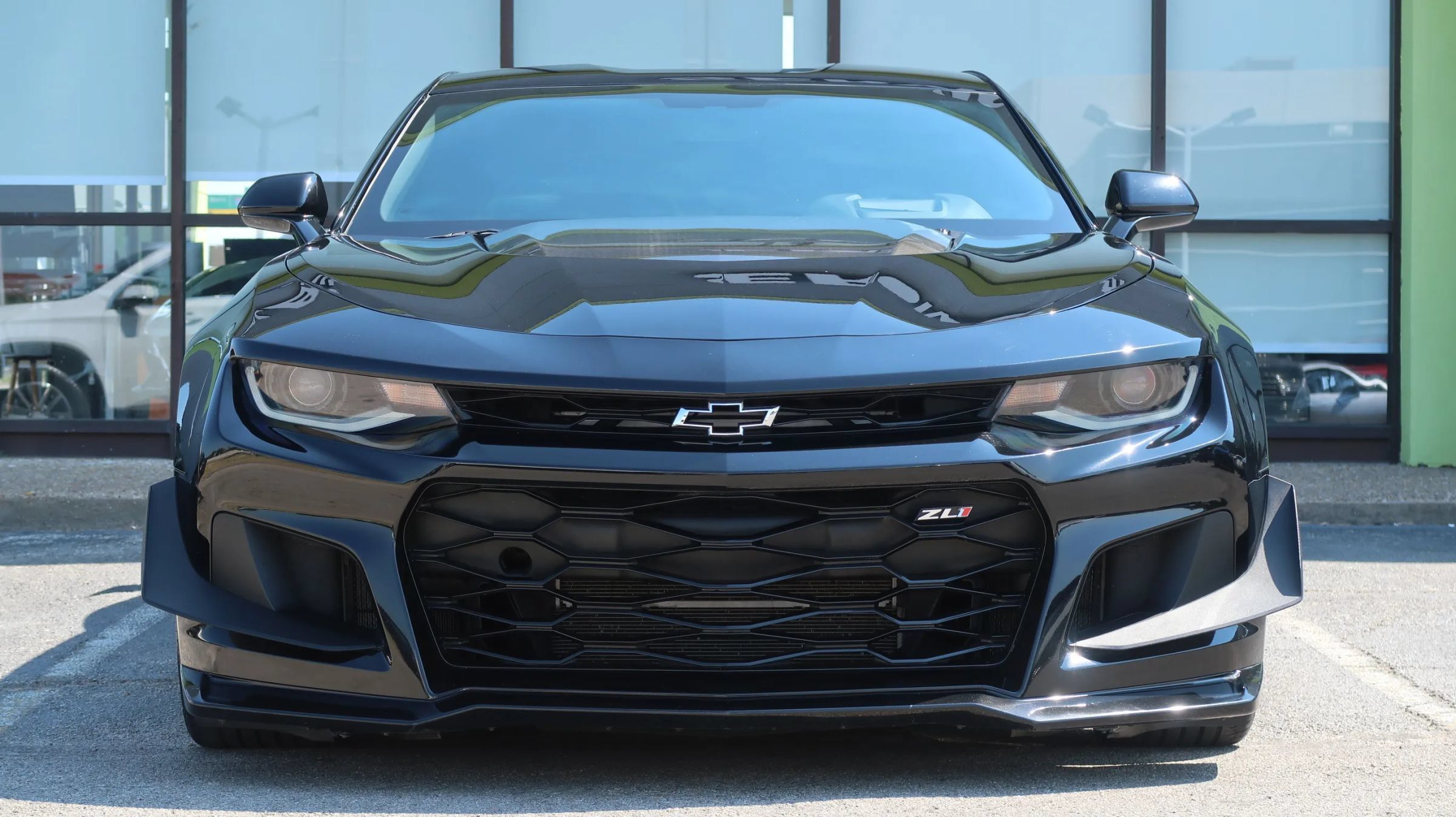 Used 2018 Chevrolet Camaro ZL1 RWD image 2