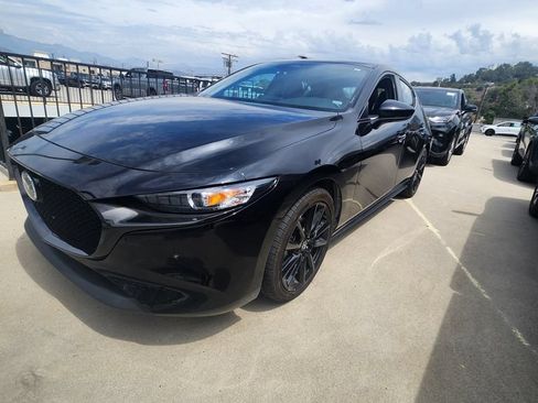 Used 2024 MAZDA MAZDA3 s FWD image 2