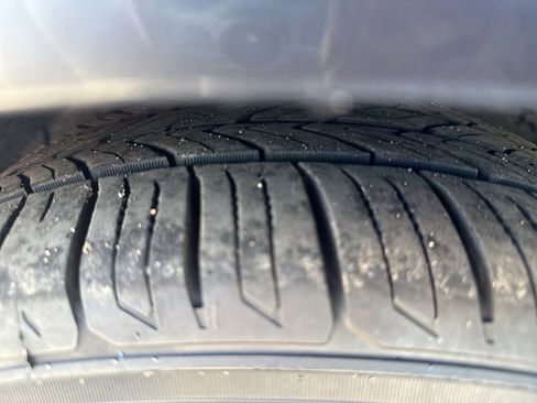 Used 2018 Ford Fusion SE image 27