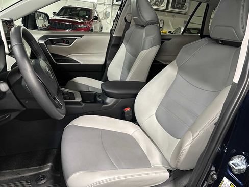 Used 2025 Toyota RAV4 XLE Premium w/ Weather Package AWD/4WD image 24