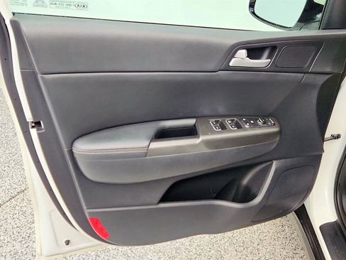 Used 2021 Kia Sportage S image 10