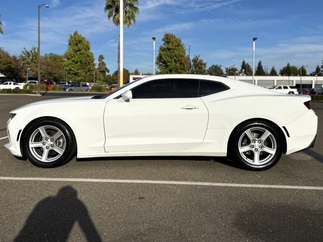 Used 2017 Chevrolet Camaro LT RWD image 8
