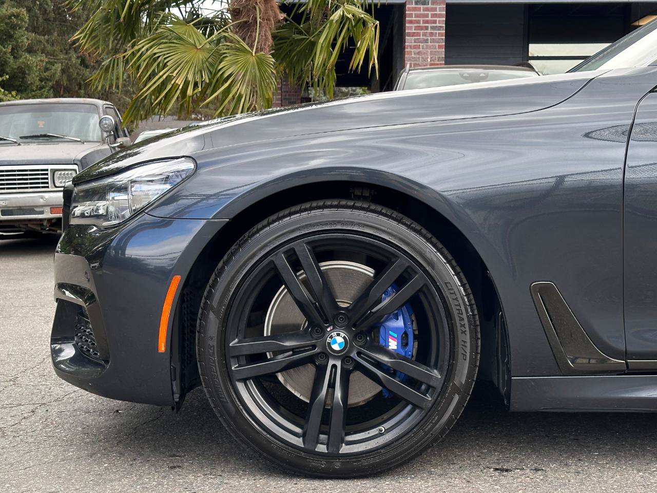 Used 2019 BMW 740i w/ Executive Package RWD image 21
