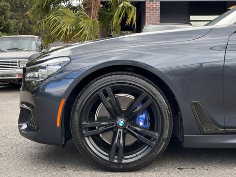 Used 2019 BMW 740i w/ Executive Package RWD image 21