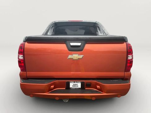 Used 2007 Chevrolet Avalanche LTZ w/ LTZ Preferred Equipment Group RWD image 8