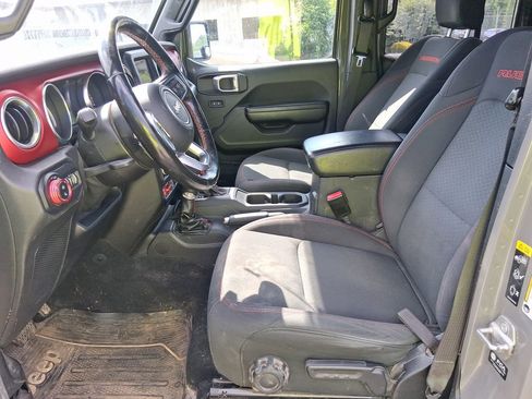 Used 2021 Jeep Gladiator Rubicon w/ Cold Weather Group AWD/4WD image 10
