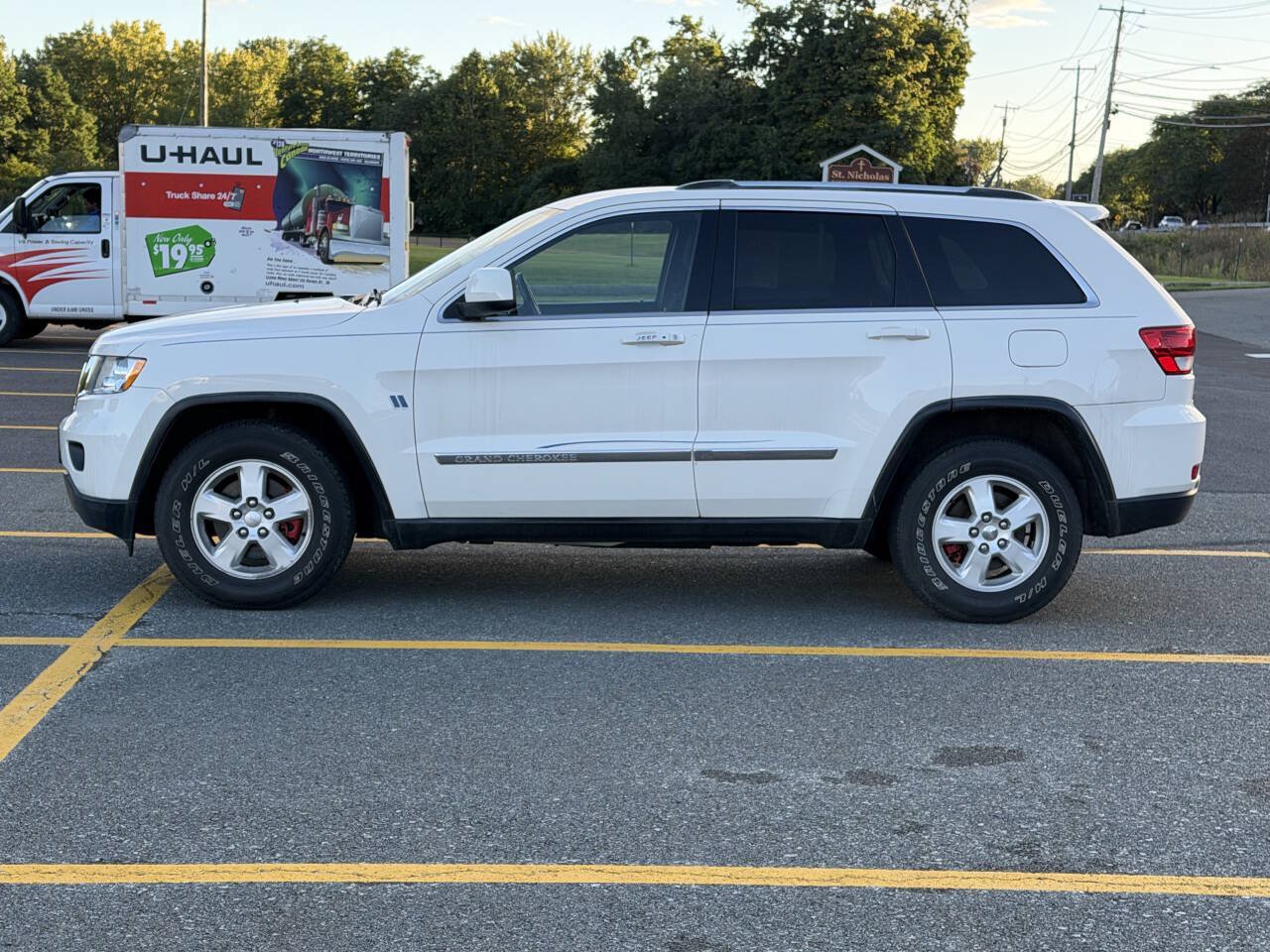 Used 2012 Jeep Grand Cherokee Laredo w/ Laredo E Group AWD/4WD image 8