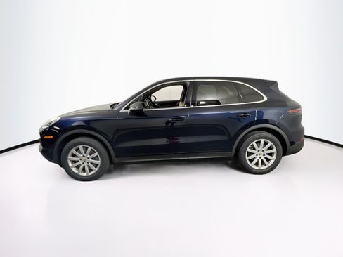 Used 2021 Porsche Cayenne AWD/4WD image 8