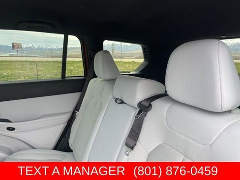 New 2026 Jeep Cherokee Laredo AWD/4WD image 17