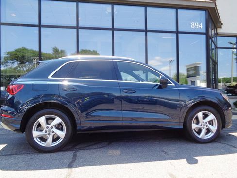Used 2020 Audi Q3 2.0T Premium Plus w/ Premium Plus Package AWD/4WD image 4