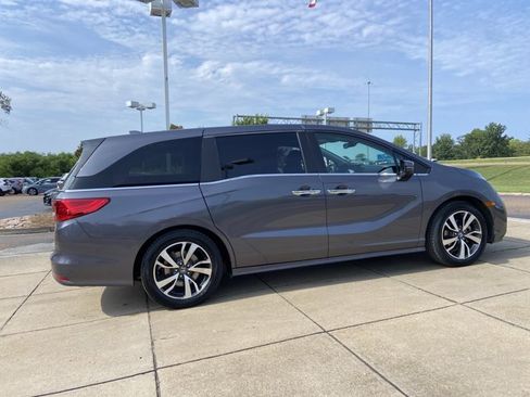 Used 2022 Honda Odyssey Touring image 12