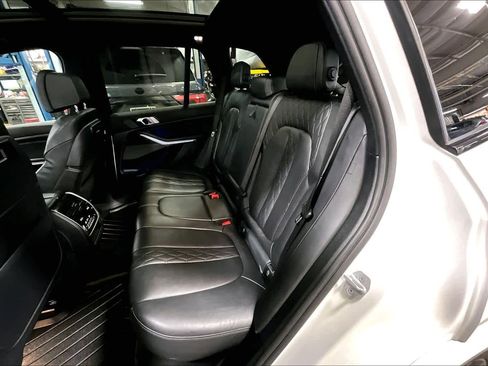 Used 2021 BMW X5 M50i w/ Premium Package image 20