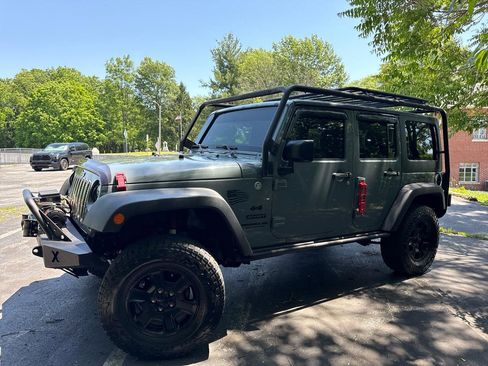 Used 2015 Jeep Wrangler Unlimited Sport w/ Connectivity Group AWD/4WD image 6
