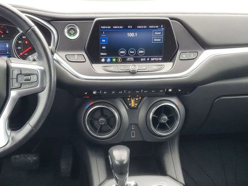 Used 2020 Chevrolet Blazer LT image 25