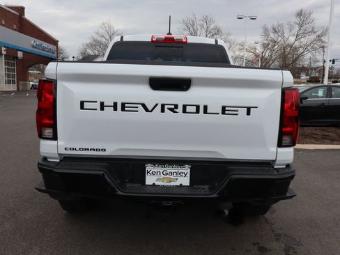 New 2024 Chevrolet Colorado Trail Boss w/ LPO, Dark Essentials Package image 24