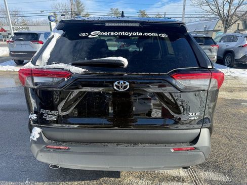 New 2025 Toyota RAV4 XLE image 4