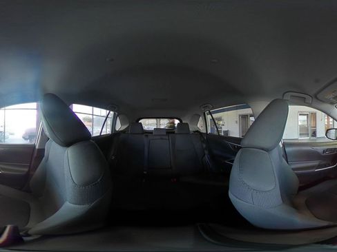 Used 2025 Toyota RAV4 LE image 41