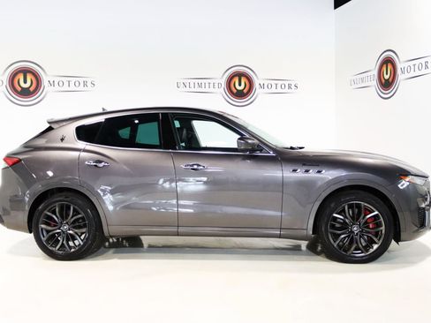 Used 2022 Maserati Levante Modena AWD/4WD image 5