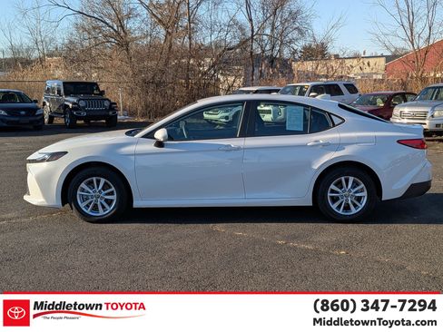 Certified 2025 Toyota Camry LE image 6