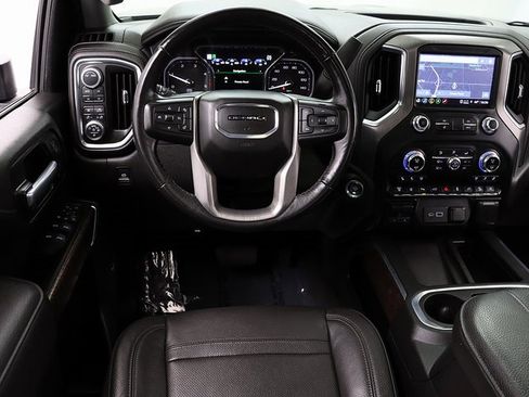 Certified 2021 GMC Sierra 2500 Denali w/ Denali Black Diamond Edition image 18