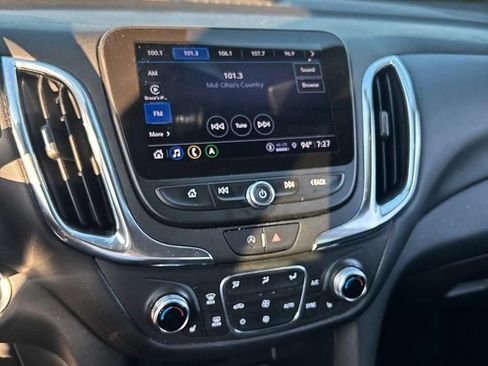 Used 2022 Chevrolet Equinox LT AWD/4WD image 12