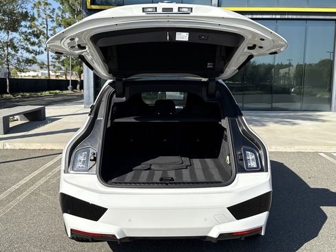 Used 2025 BMW iX xDrive50 image 15