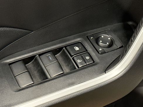 Used 2024 Toyota RAV4 LE AWD/4WD image 16
