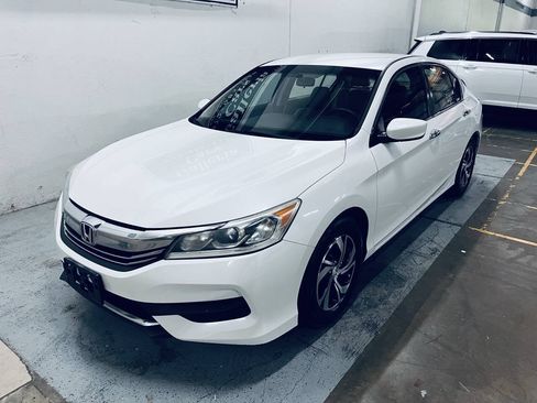 Used 2017 Honda Accord LX image 12