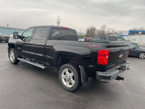 Used 2019 Chevrolet Silverado 2500 W/T w/ Snow Plow Prep Package image 8