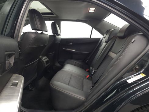 Used 2012 Toyota Camry SE FWD image 5