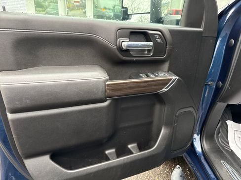 Used 2023 Chevrolet Silverado 2500 LT w/ Convenience Package image 10