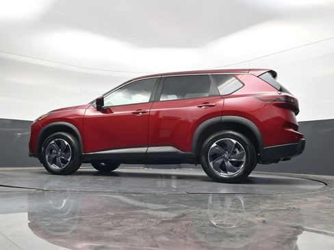 Used 2025 Nissan Rogue SV FWD image 37