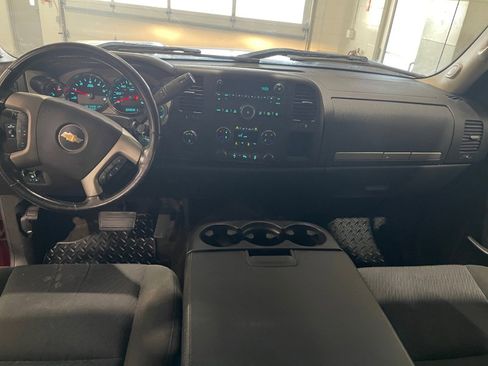 Used 2013 Chevrolet Silverado 2500 LT w/ Interior Plus Package image 12