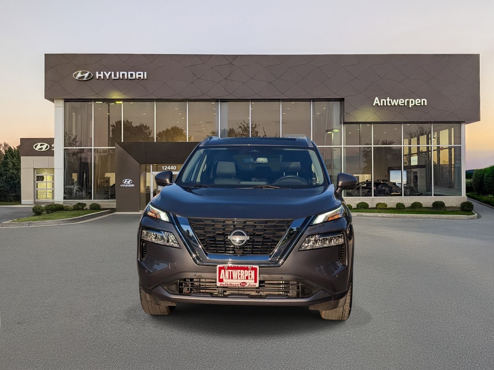 Used 2023 Nissan Rogue SL w/ SL Premium Package AWD/4WD image 8