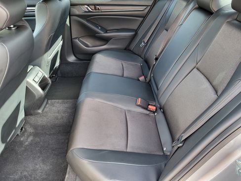 Used 2022 Honda Accord Sport image 9