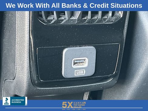 Used 2023 Jeep Compass Latitude w/ Sun and Sound Group image 23