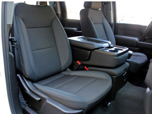 Used 2024 Chevrolet Silverado 2500 Custom w/ Custom Convenience Package image 30