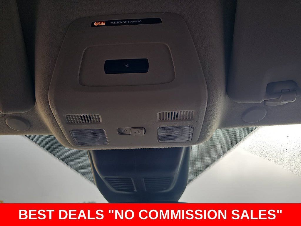 Used 2022 Ford E-Transit Medium Roof RWD image 31