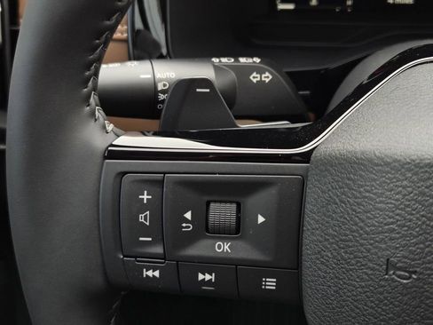 New 2026 Nissan Pathfinder Platinum image 27