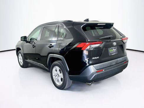 Used 2020 Toyota RAV4 XLE FWD image 5