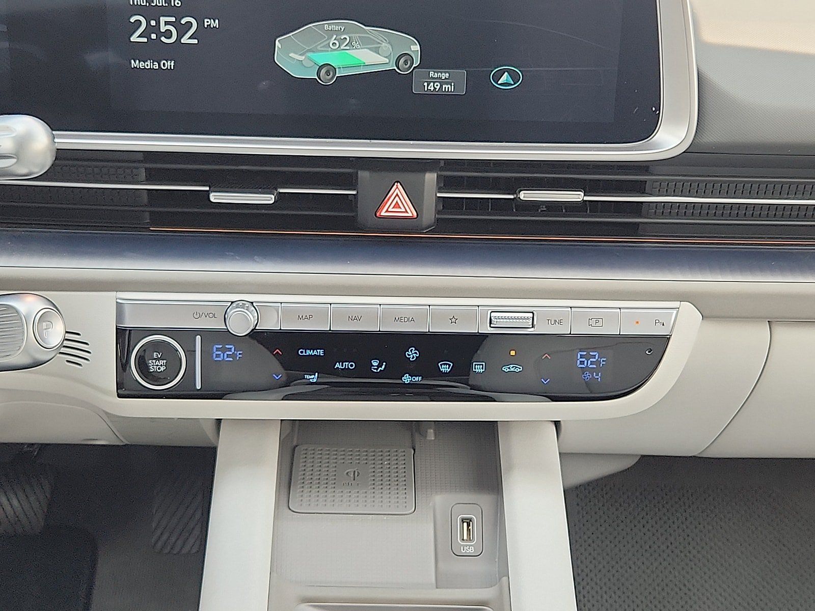 Certified 2023 Hyundai Ioniq 6 SEL w/ Cargo Package AWD/4WD image 17