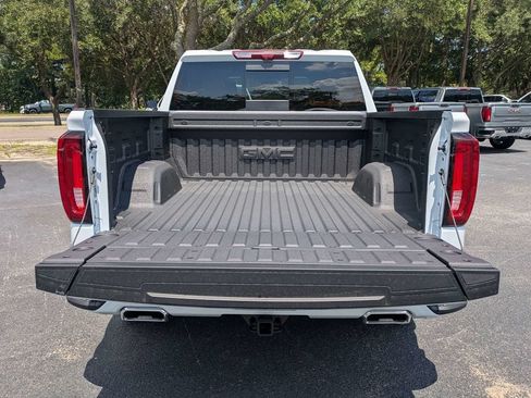 New 2026 GMC Sierra 1500 Denali w/ Denali Reserve Package AWD/4WD image 13