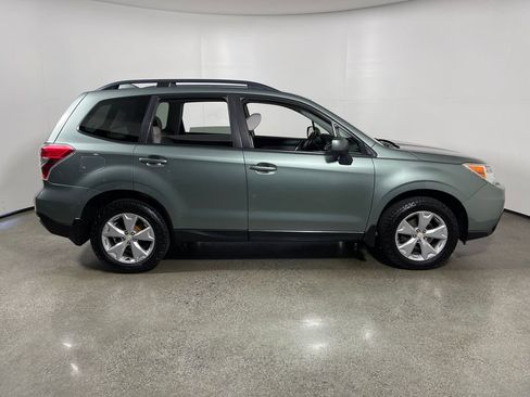 Used 2016 Subaru Forester 2.5i Premium w/ All-Weather Package AWD/4WD image 2