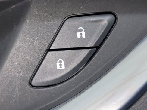 Used 2020 Buick Enclave Avenir w/ Avenir Technology Package image 22