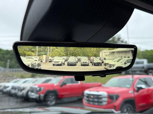 New 2026 GMC Sierra 1500 AT4 w/ AT4 Premium Package AWD/4WD image 39