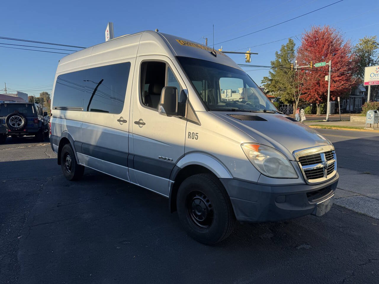 Used 2007 Dodge Sprinter 2500 w/ Cooling Group RWD image 8