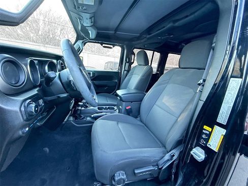 Used 2023 Jeep Wrangler Unlimited image 23