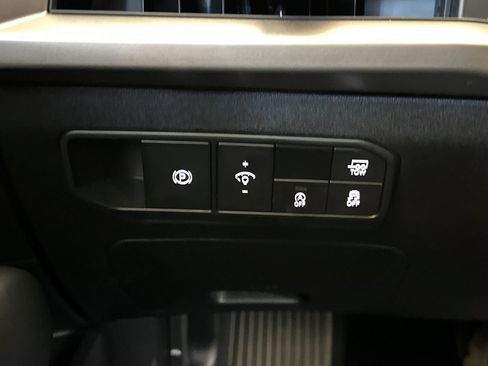 Used 2027 Kia Telluride LX FWD image 32