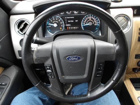 Used 2011 Ford F150 Lariat w/ Lariat Chrome Pkg AWD/4WD image 16